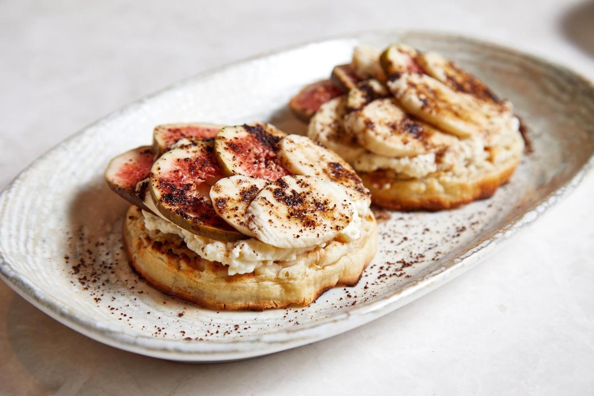 Kimpton Margot Sydney By Ihg Hotel Kültér fotó Baked figs with goat's cheese
